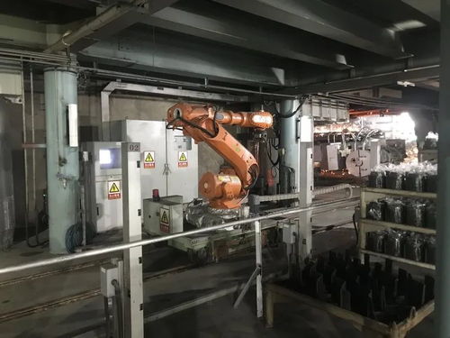 智造未来 宝钢股份部署上千台‘宝罗’机器人，智能安全系统筑牢钢铁新生态